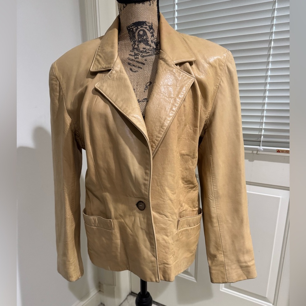 Ann Taylor vintage high quality leather camel color Leather Blazer size 8